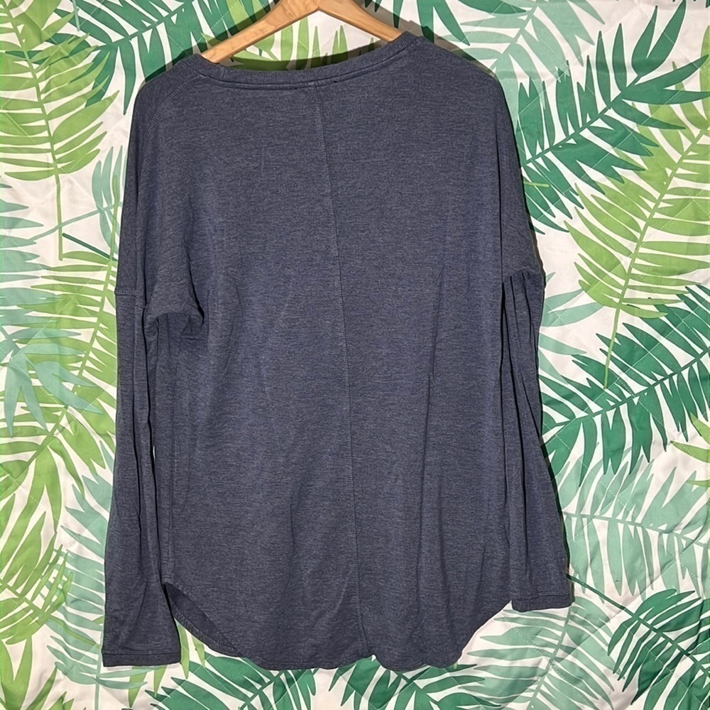 Premise long sleeve top size medium color blue - Picture 6 of 6
